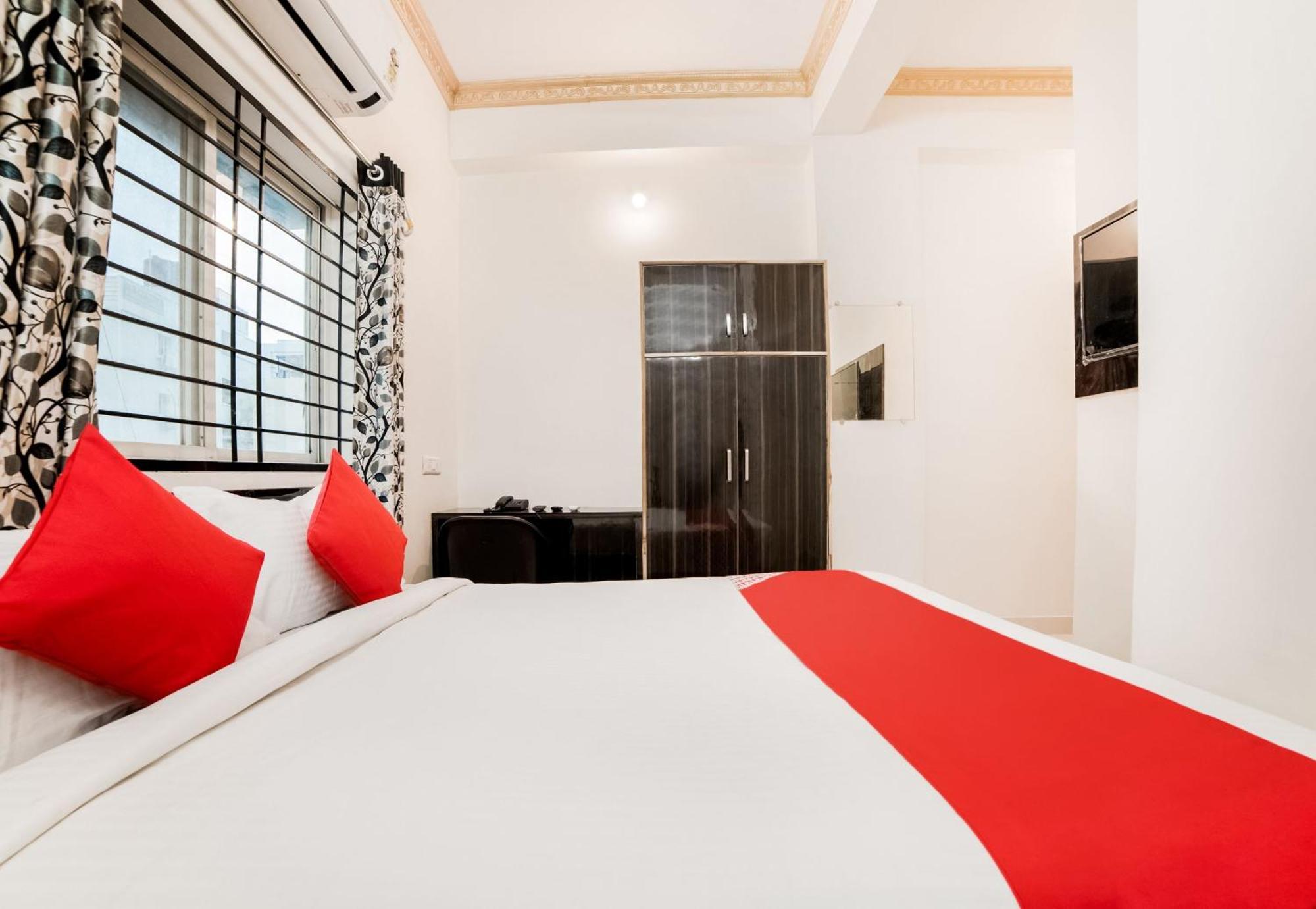 Super Hotel O Lucky Hotels Gachibowli Haiderabad Buitenkant foto